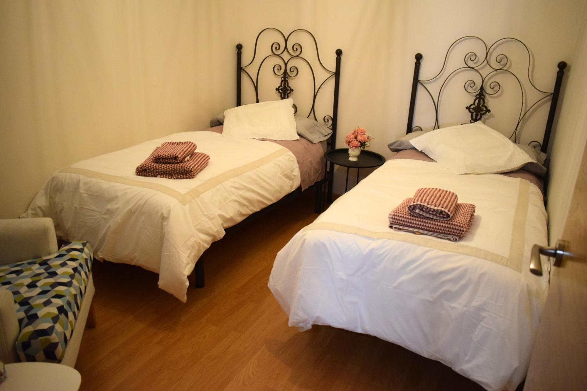 Piso Cercano Plaza San Cayetano En Yecla Ngoại thất bức ảnh